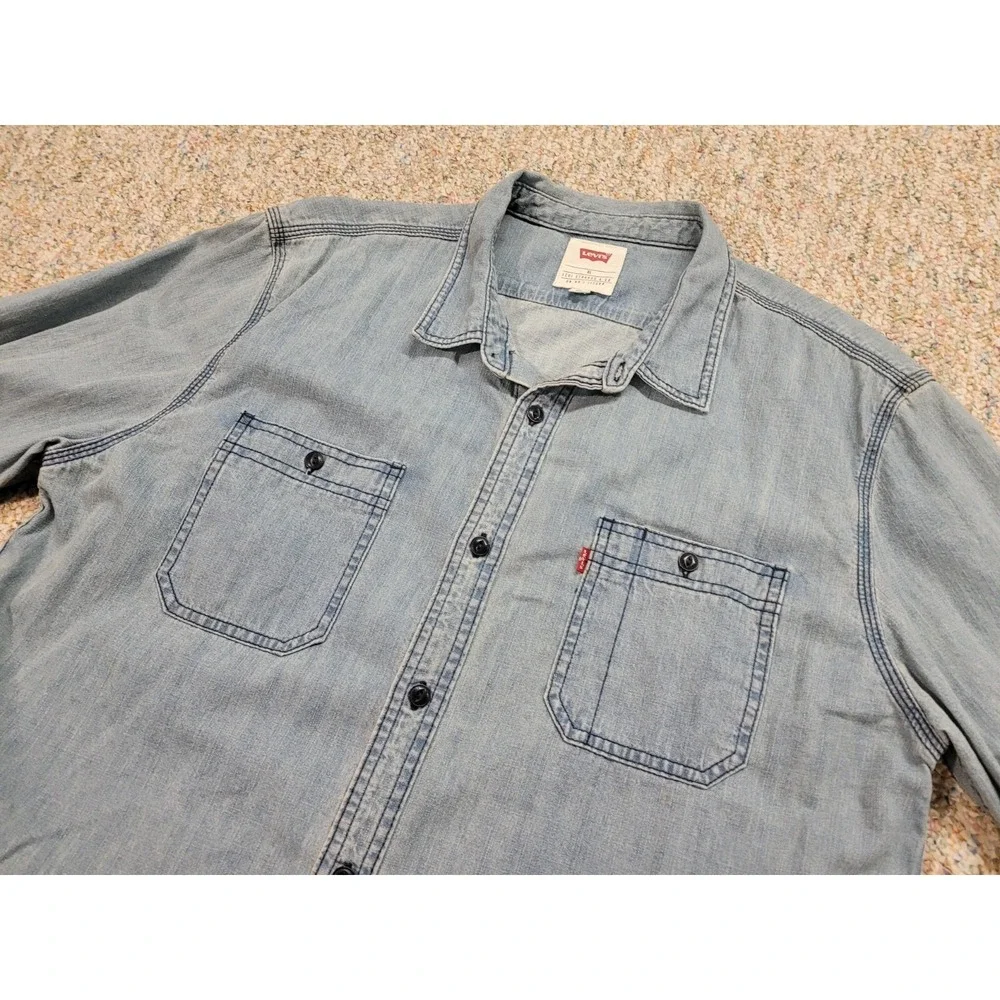 Levis Shirt Mens XL‎ Blue Denim Button Up Long Sleeve Casual Western Country
